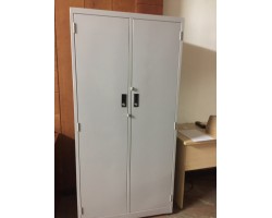 THANH LÝ TỦ KỆ HỒ SƠ SẮT ĐỨNG 2 CÁNH MÀU TRẮNG